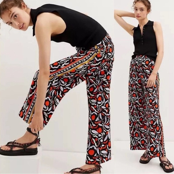 Anthropologie Pants - Anthropologie Women’s High-Waisted Wide LegPants in Black & Orange Floral Size 4